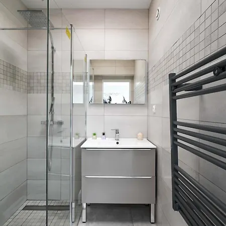 Pour Couples Dans Le 17eme Apartment